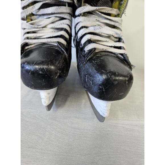 Bauer Supreme 2S Hockey Ice Skates | Intermediate 1.5 Kids Youth - Picture 2 of 11